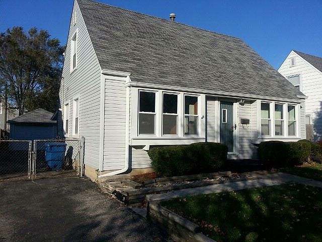 1st image of 9942 Herrick Ave