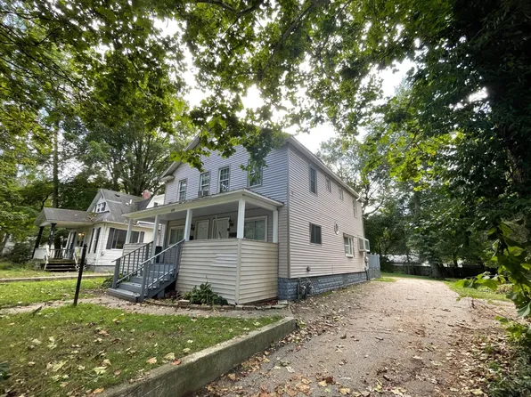 624 S 3rd St, Niles, MI 49120