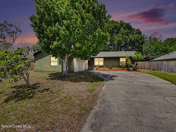 2nd image of 3815 Jupiter Blvd SE