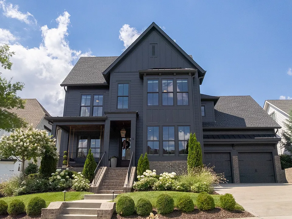 831 Stonewater Blvd