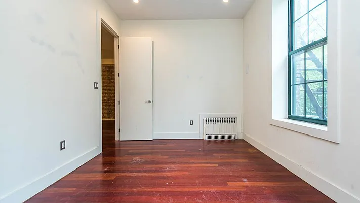 Rented by Nooklyn NYC LLC | media 4