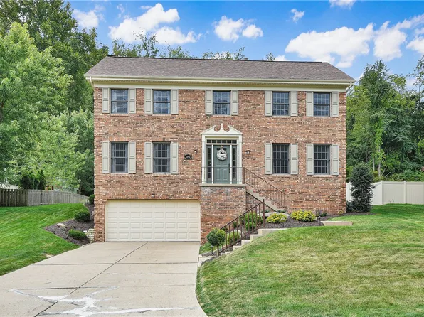 1252 Oakwood Dr, Clairton, PA 15025