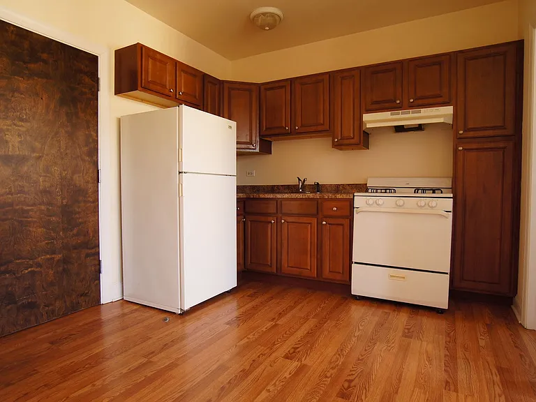 2600 Kimball LLC — Photo 27