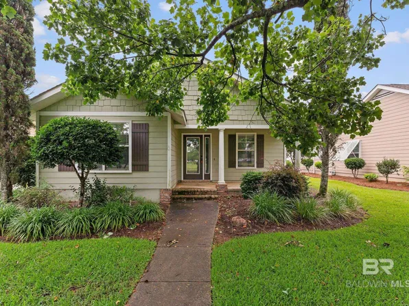 10124 Papa George St, Daphne, AL 36526