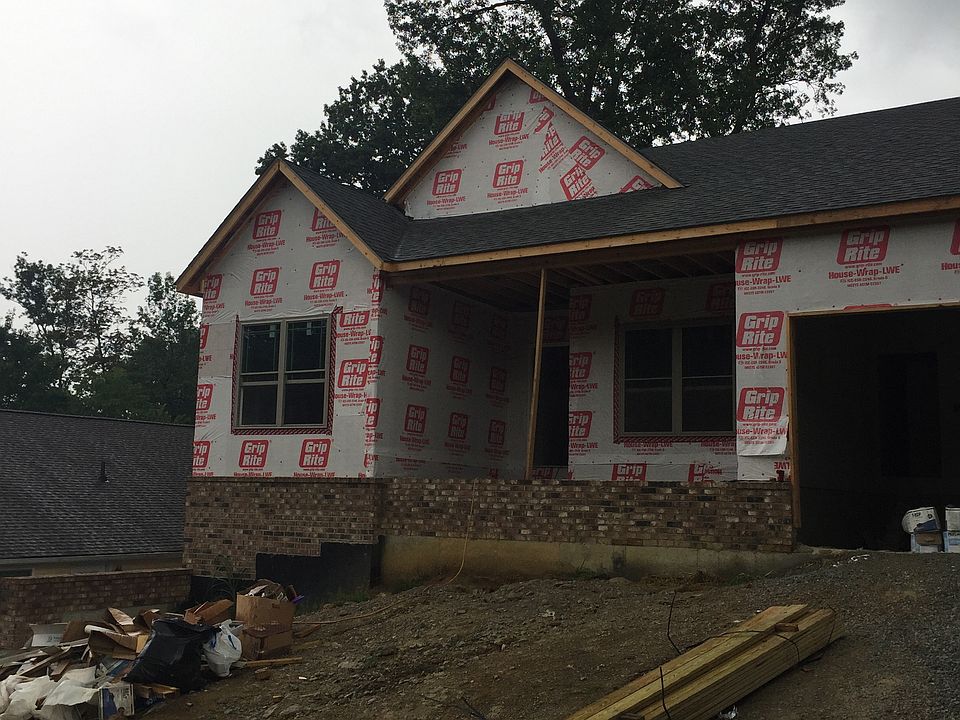 2nd image of 214 S Parkside Dr