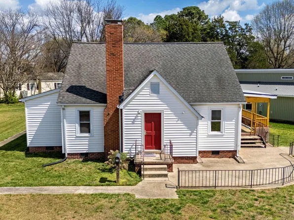 414 S Maple St, Graham, NC 27253