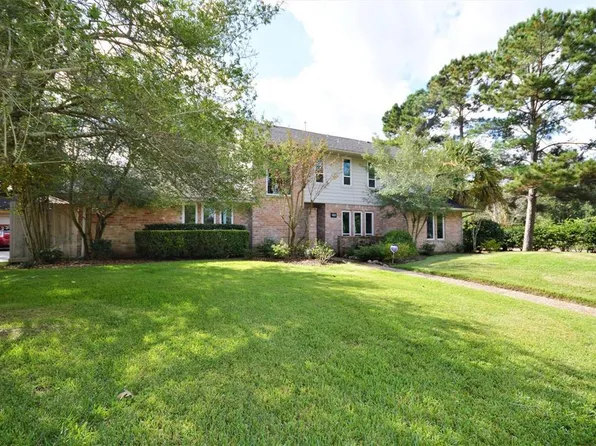 15702 Brookvilla Dr, Houston, TX 77059