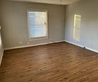 830 S Lyon St, Sherman, TX 75090 - 1 — Photo 2