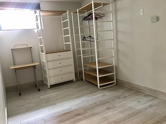 Rented by Rentopia | media 21