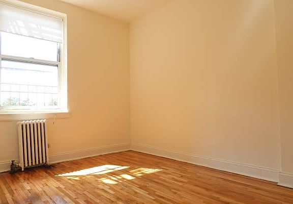 5th image of 2070 20th Ln APT 2G