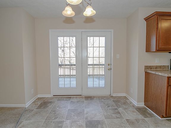 4th image of 3137 Twelve Oaks Blvd