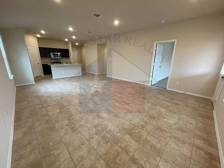 9601 Murandy Dr — Photo 2