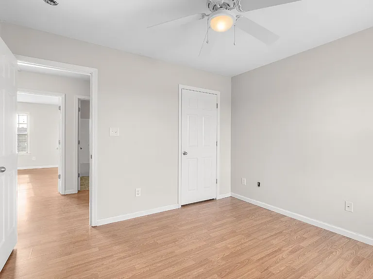 131 Cherry Grove Dr — Photo 16