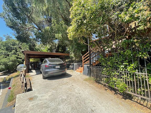 4th image of 518 Fernwood Pacific Dr