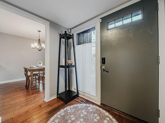 4th image of 4880 Clearfork Ln #2