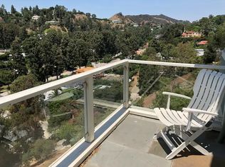 9406 Readcrest Dr, Beverly Hills, CA 90210