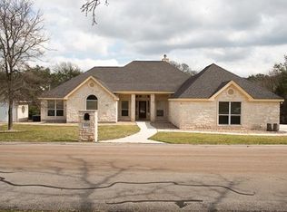 2001 Live Oak Dr, Manchaca, TX 78652