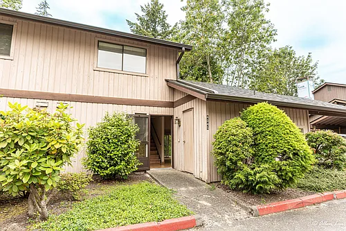 4045 145th Ave NE #L2 Photo 1
