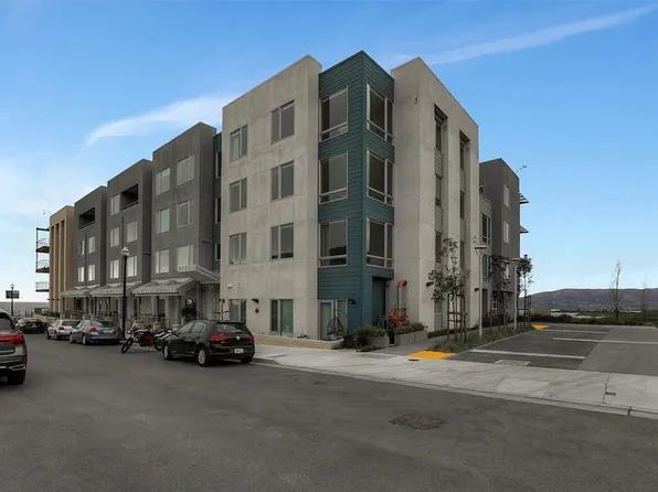 51 Innes Ct APT 207, San Francisco, CA 94124