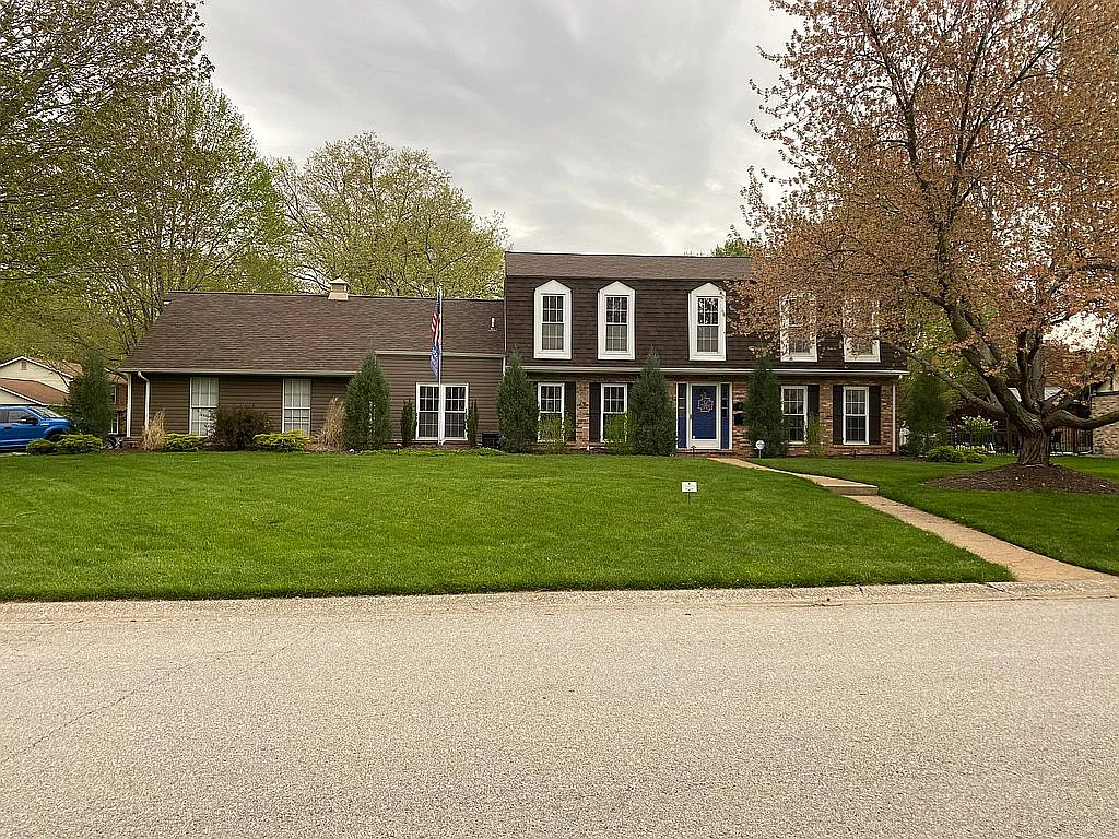 4 Brandonwood Dr photo 1