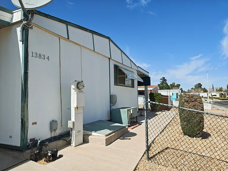 13834 Trinidad Dr — Photo 4