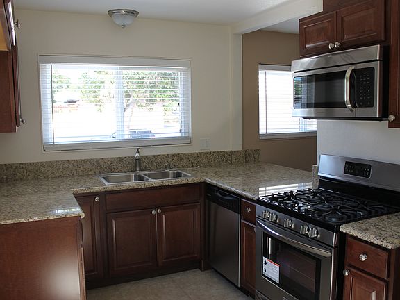3rd image of 5183 Canosa Ave
