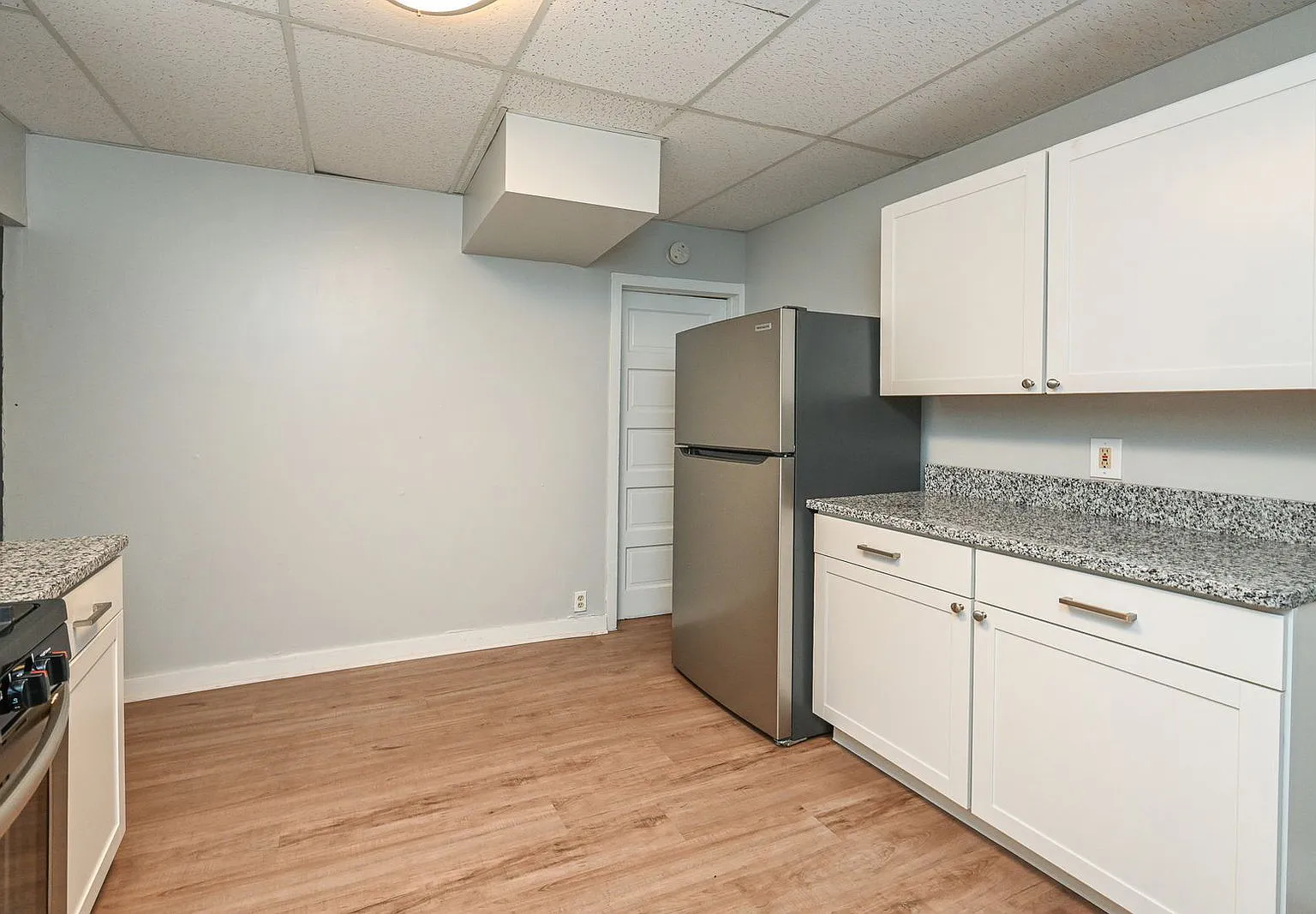 Studio, 1.0 bath, 500 sqft, $995 — Photo 2