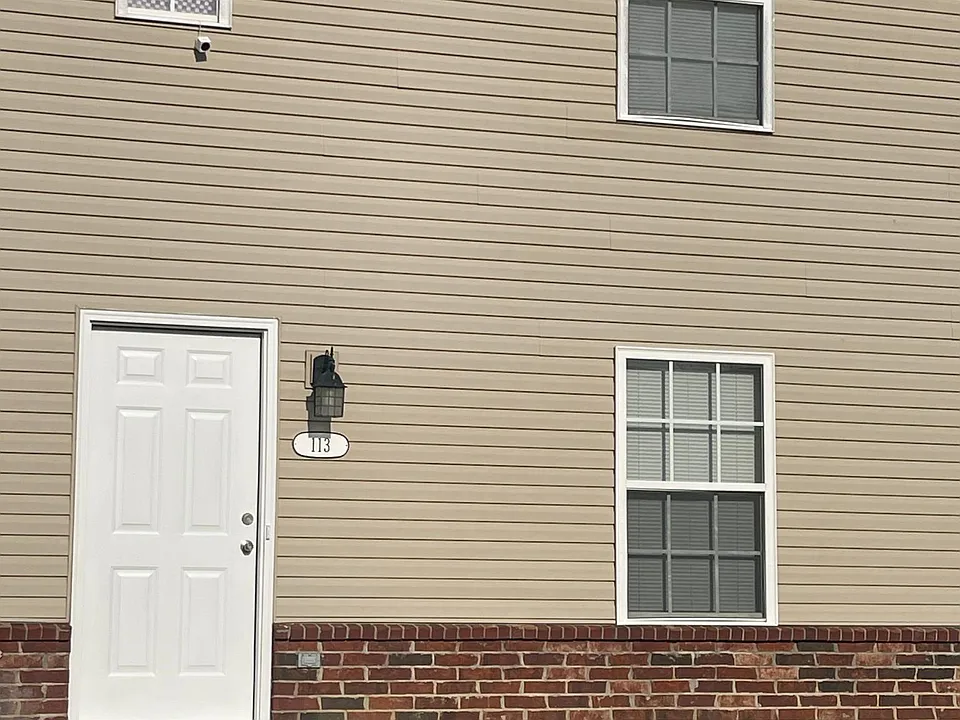 109 Henry Dr