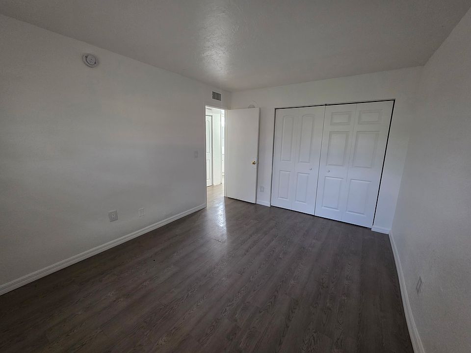 1st image of 1919 Lillie St APT D