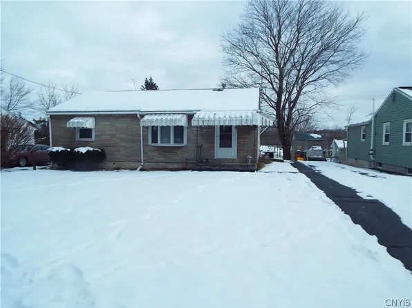 106 Hills St, Chittenango, NY 13037