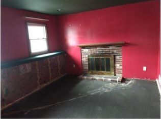 38 Ridgeway St, Dedham, MA 02026