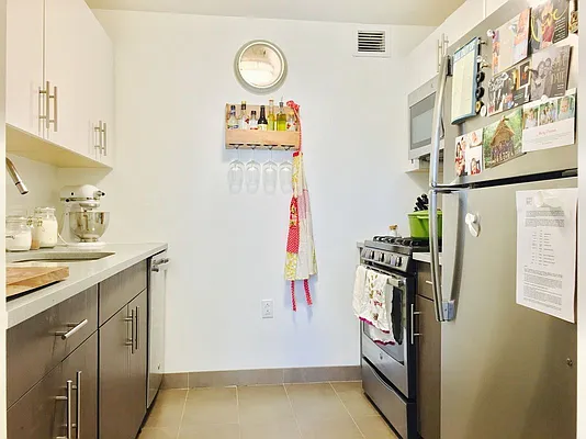 Rented by Matthew Gros-Werter, LREB  | media 8