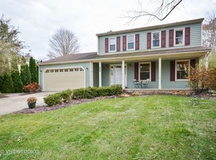 808 Viking Dr, Batavia, IL