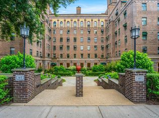 160 Middle Neck Road #5A, Great Neck, NY 11021