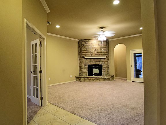 4th image of 6608 Forest Oaks Ct