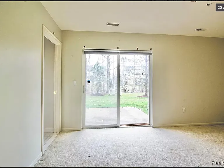 673 Cherry Orchard Rd #135 — Photo 15