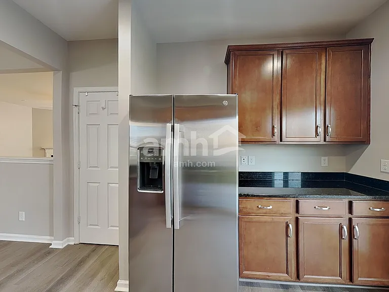 1004 Garden Web Rd — Photo 5