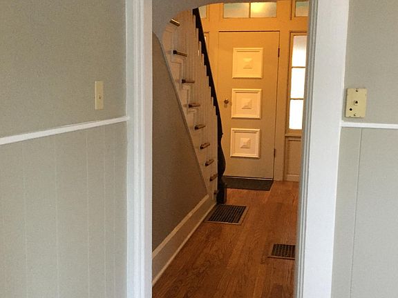 3rd image of 330 N Pearl St #1