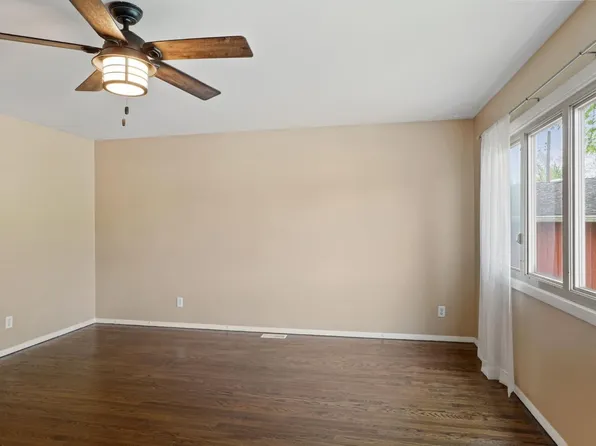 1345 N Jay Cir, Griffith, IN 46319