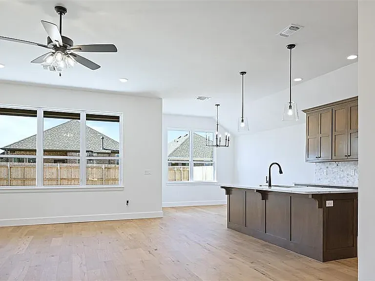 3802 Bedrock Dr — Photo 3