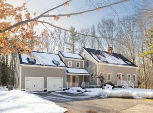 5 Pond Shore Dr, Cumberland, ME 04021