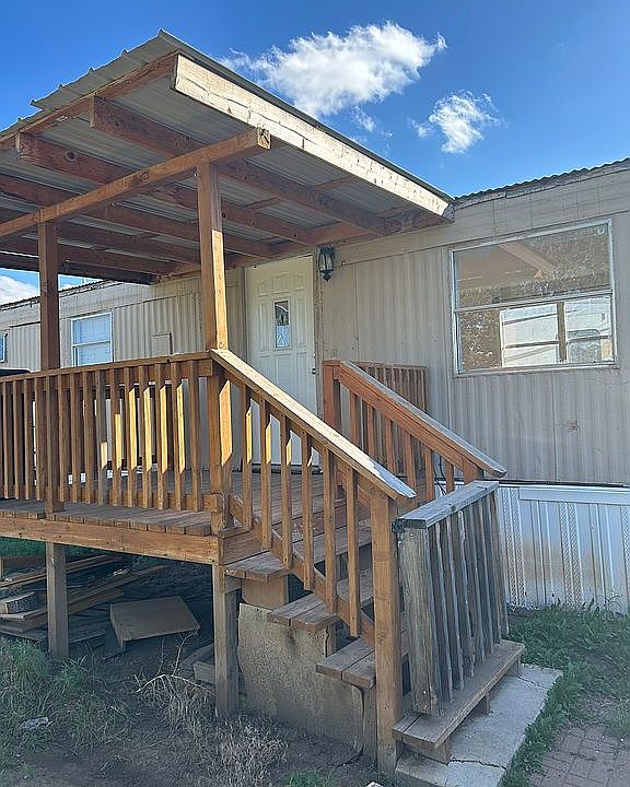 1st image of 104 Aspen Dr