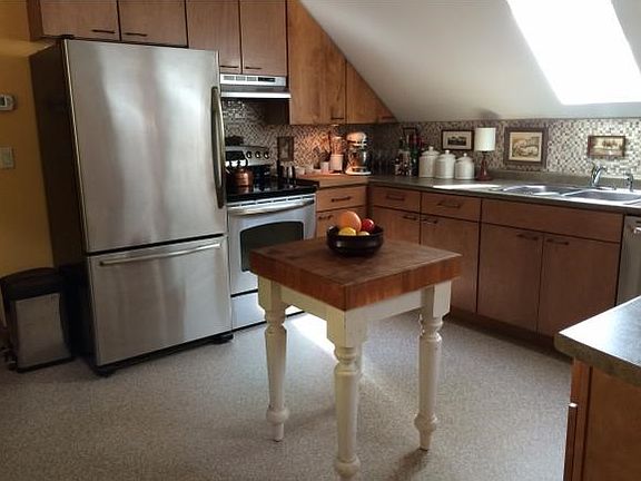 Big kitchen w ss appliances