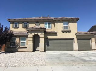 14746 Coachman Rd, Victorville, CA 92394