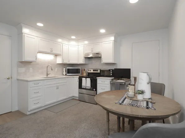 (undisclosed Address), Longmeadow, MA 01106