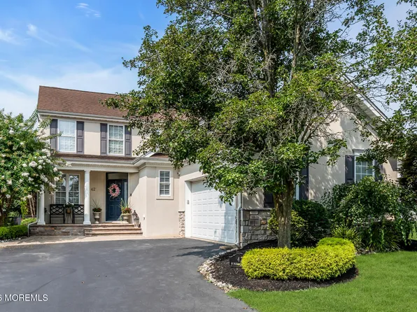 42 W Parsonage Way, Manalapan, NJ 07726