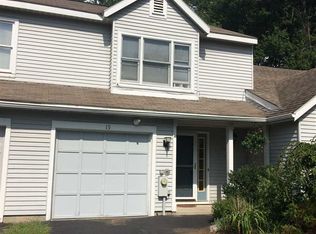 15 Stoney Creek Dr, Clifton Park, NY 12065