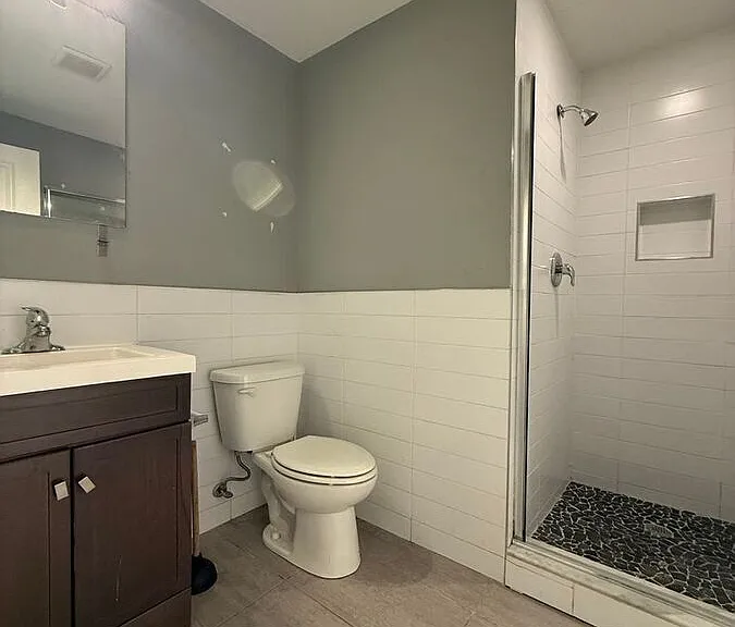 533 Budd St #1A — Photo 5