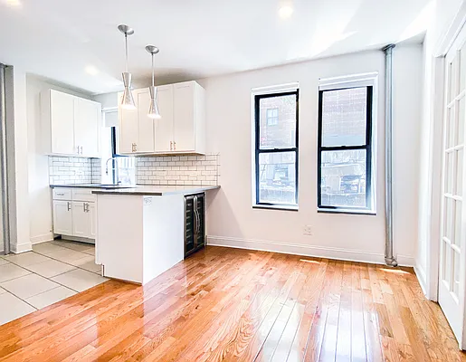 Rented by City Connections Realty | media 34