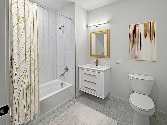 4th image of 53 Washington St #2K